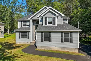 190 Sandlewood Dr, East Stroudsburg, PA 18301 - Photo 1