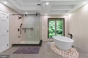 386 Camelback Rd, Tannersville, PA 18372 - Photo 39