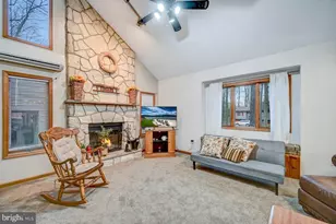 241 Wyalusing Dr, Pocono Lake, PA 18347 - Photo 9