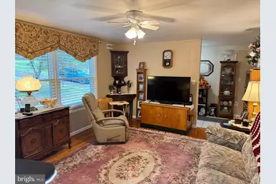 692 Watercrest Avenue, Effort, PA 18330 - Photo 5