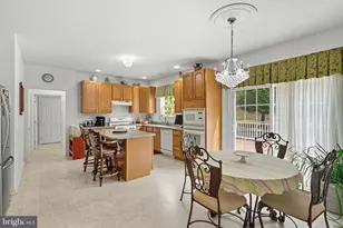 106 Daffodil Dr, East Stroudsburg, PA 18301 - Photo 11