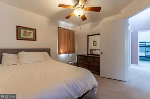 1010 Acorn Ln, East Stroudsburg, PA 18302 - Photo 25