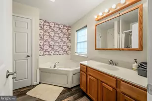 2127 Warwick Cir, Tobyhanna, PA 18466 - Photo 41