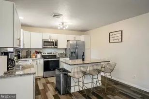 2127 Warwick Cir, Tobyhanna, PA 18466 - Photo 11