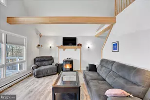 306 Timber Hill Rd, Henryville, PA 18332 - Photo 7