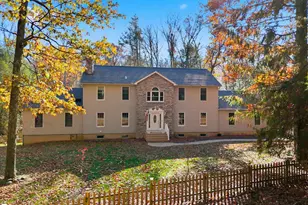 563 Pensyl Creek Rd, Stroudsburg, PA 18360 - Photo 9