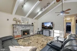 124 Fern Ridge Rd, Blakeslee, PA 18610 - Photo 9