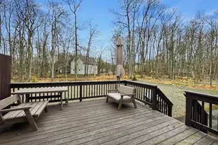 3529 Peak Dr, Tobyhanna, PA 18466 - Photo 3