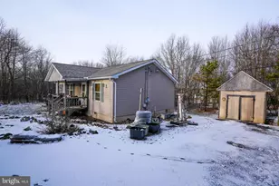 1935 Ogden Dr, Blakeslee, PA 18610 - Photo 7