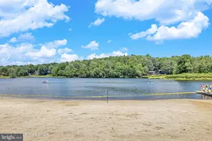 129 Mahoning Dr, Pocono Lake, PA 18347 - Photo 33