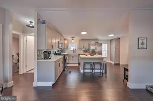 1215 Blue Mountain Cir, Saylorsburg, PA 18353 - Photo 11