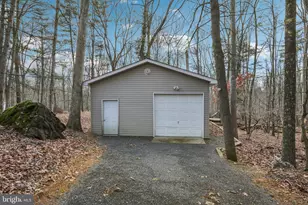 630 Wooddale Rd, East Stroudsburg, PA 18302 - Photo 37