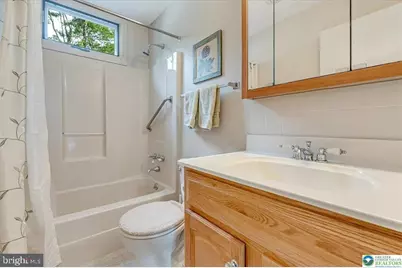 8495 Bumble Bee Way, Tobyhanna, PA 18466 - Photo 17