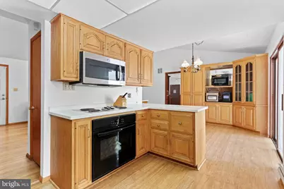 380 Cherry Lane Road, Bartonsville, PA 18321 - Photo 17