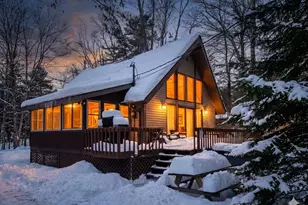 102 King Arthur Rd, Pocono Lake, PA 18347 - Photo 1