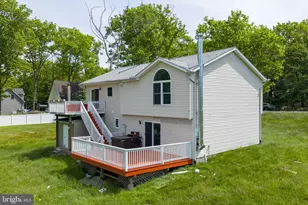 1019 Cricket Ln, Long Pond, PA 18334 - Photo 11
