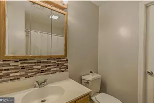 1019 Cricket Ln, Long Pond, PA 18334 - Photo 3