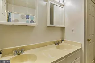 1019 Cricket Ln, Long Pond, PA 18334 - Photo 9