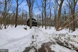 2309 Deer Track Ln, East Stroudsburg, PA 18302 - Photo 41