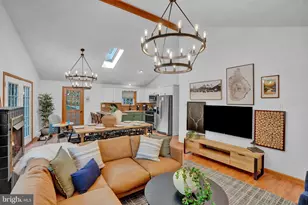 301 Wyomissing Dr, Pocono Lake, PA 18347 - Photo 5