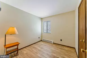 391 Berry Ln, Pocono Lake, PA 18347 - Photo 23