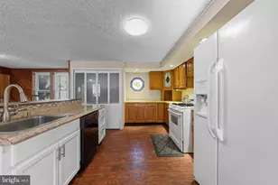 204 Lackawanna Ave, East Stroudsburg, PA 18301 - Photo 19