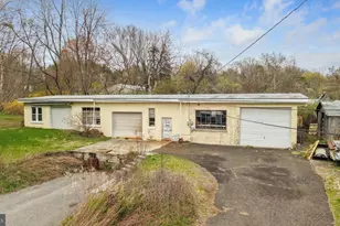2115 W Main St, Stroudsburg, PA 18360 - Photo 3