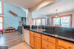 208 Sycamore Ct, Tannersville, PA 18372 - Photo 15