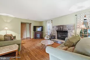 102 Arbor Way, Stroudsburg, PA 18360 - Photo 9