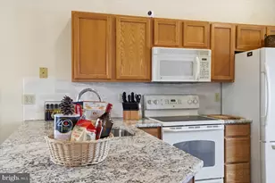 207 Sycamore Ct, Tannersville, PA 18372 - Photo 17