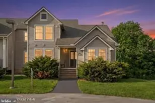 207 Sycamore Ct, Tannersville, PA 18372 - Photo 1