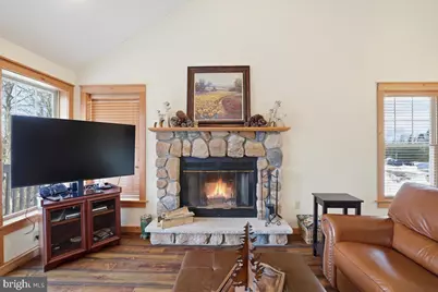 207 Sycamore Court, Tannersville, PA 18372 - Photo 7