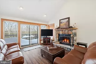 207 Sycamore Ct, Tannersville, PA 18372 - Photo 5