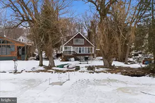 7698 Lake Shore Dr, Pocono Lake, PA 18347 - Photo 1