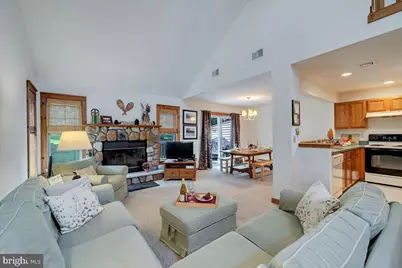 183 Hawthorne Court, Tannersville, PA 18372 - Photo 5