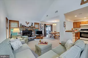 183 Hawthorne Ct, Tannersville, PA 18372 - Photo 7