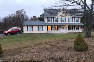2005 Palisades Dr, Blakeslee, PA 18610 - Photo 5