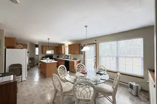 2005 Palisades Dr, Blakeslee, PA 18610 - Photo 11