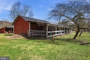 2487 Mountain Rd, Stroudsburg, PA 18360 - Photo 53