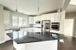 584 Westlake Dr, East Stroudsburg, PA 18302 - Photo 3