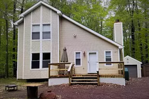 187 Wyomissing Dr, Pocono Lake, PA 18347 - Photo 1