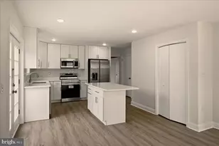 2026 Candlewood Ln, Blakeslee, PA 18610 - Photo 3