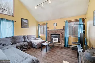 186 Thornapple Ln, Tobyhanna, PA 18466 - Photo 5