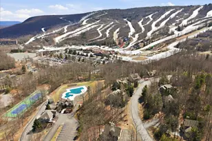 111 High Mountain Ln, Tannersville, PA 18372 - Photo 3