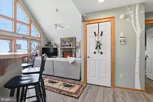 111 High Mountain Ln, Tannersville, PA 18372 - Photo 7