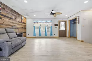 199 Magic Mountain Rd, Henryville, PA 18332 - Photo 17