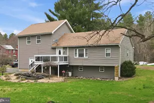 1544 County Park Rd, Gilbert, PA 18331 - Photo 3