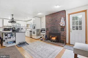 1544 County Park Rd, Gilbert, PA 18331 - Photo 17