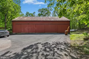 310 Hunters Farm Rd, Henryville, PA 18332 - Photo 53