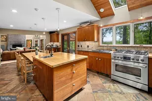 310 Hunters Farm Rd, Henryville, PA 18332 - Photo 19